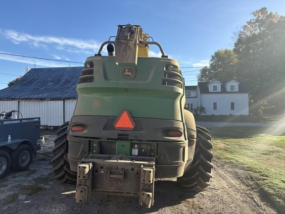 Image of John Deere 8500 equipment image 1