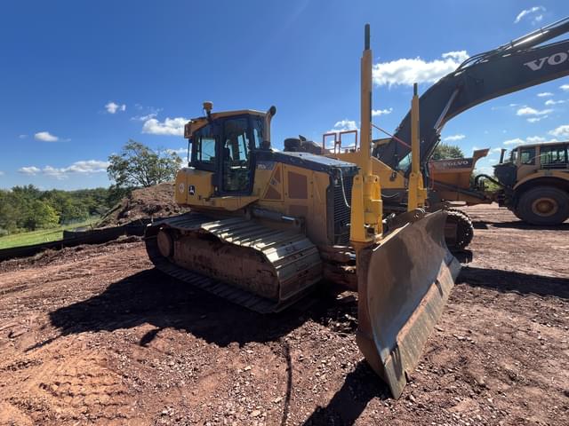 Image of John Deere 850K LGP equipment image 2