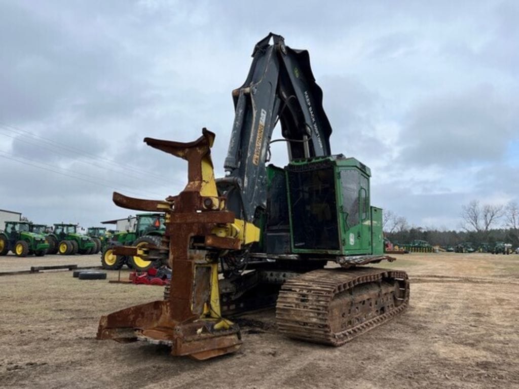 2015 John Deere 853M Equipment Image0