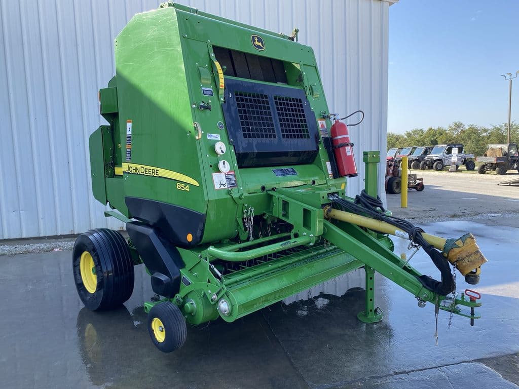 Image of John Deere 854 Primary image