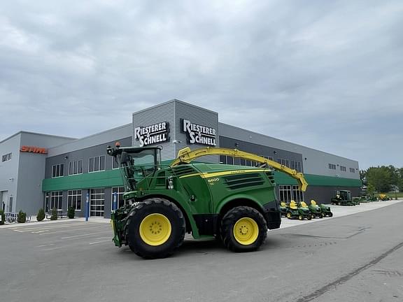 Image of John Deere 8600 equipment image 1