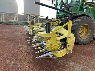 Main image John Deere 8600 7