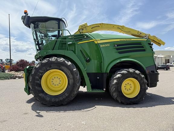 Image of John Deere 8600i equipment image 1