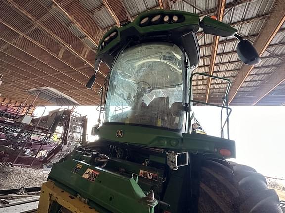 Image of John Deere 8600 equipment image 3