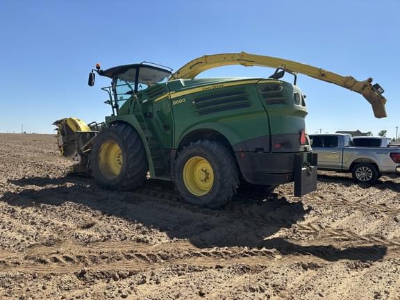 Image of John Deere 8600 equipment image 3