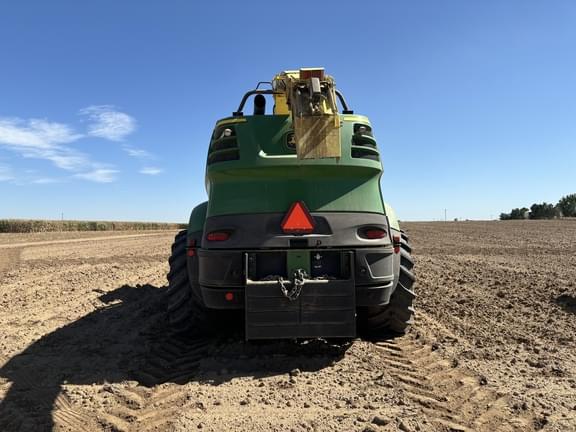 Image of John Deere 8600 equipment image 4