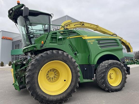 Image of John Deere 8600 equipment image 2