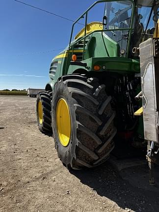 Image of John Deere 8600 equipment image 2