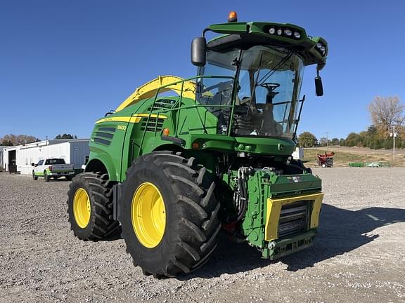 Image of John Deere 8600 Primary image