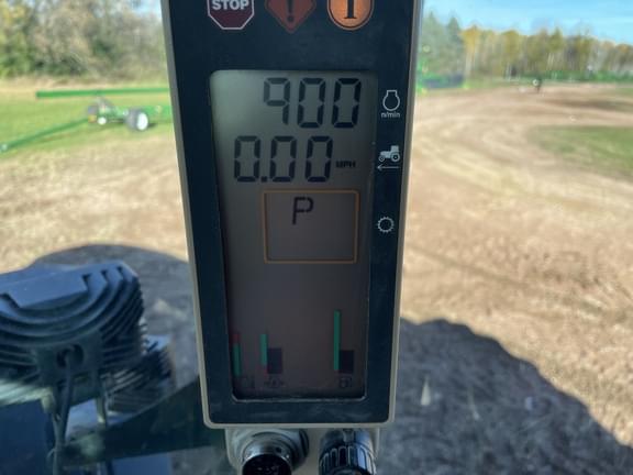 Image of John Deere 8600 equipment image 1