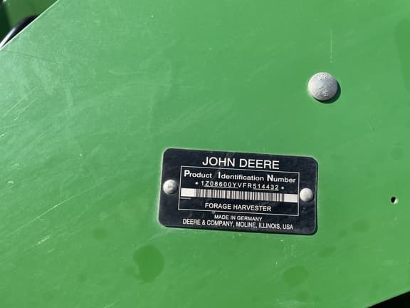Image of John Deere 8600 equipment image 1