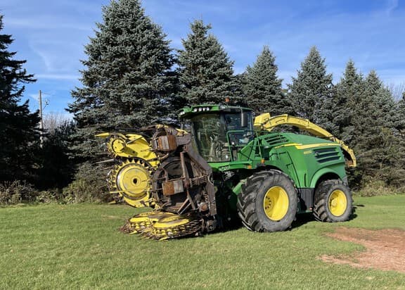 Image of John Deere 8600 equipment image 2
