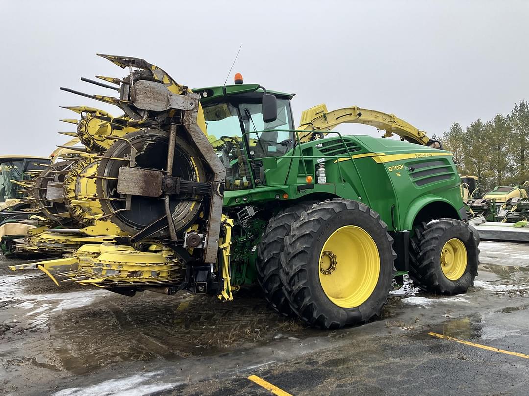 Image of John Deere 8700i Image 1