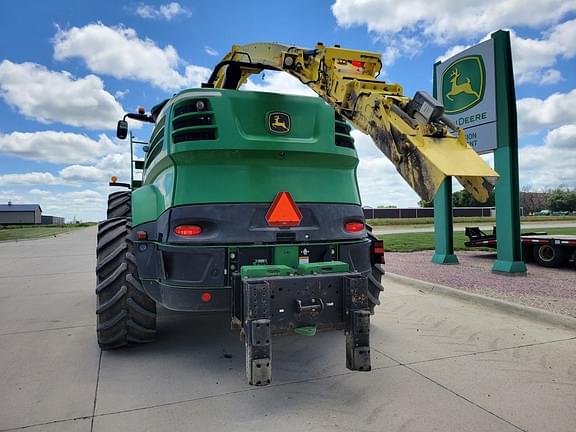 Image of John Deere 8800 equipment image 3