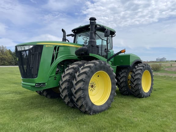 2015 John Deere 9370R Equipment Image0