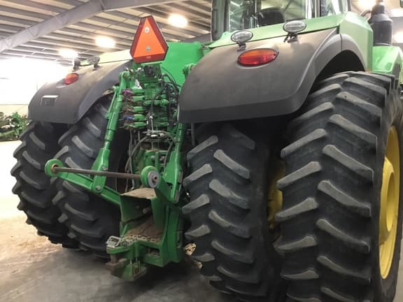 Image of John Deere 9370R equipment image 4