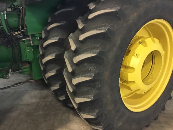 Image of John Deere 9370R equipment image 1