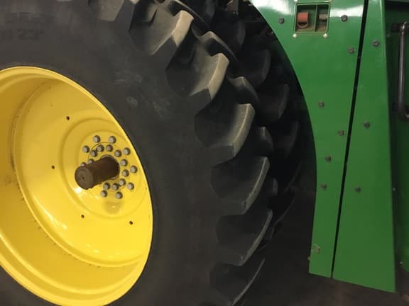 Image of John Deere 9370R equipment image 2