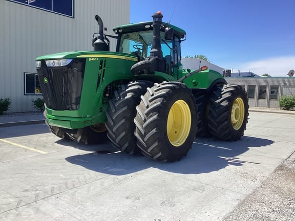 2015 John Deere 9420R Equipment Image0