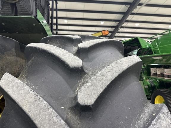 Image of John Deere 9420R equipment image 1