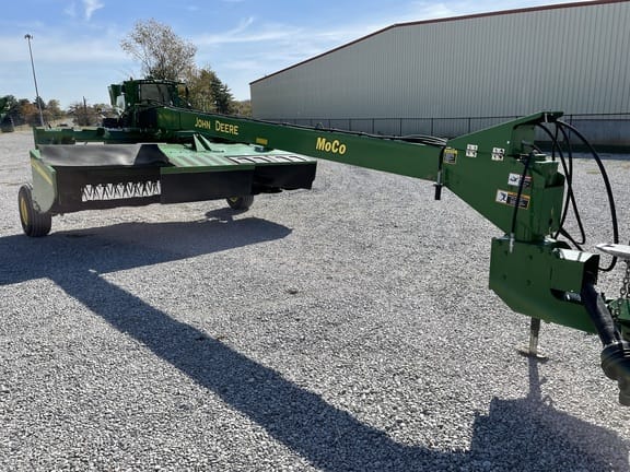 Main image John Deere 946