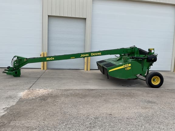 Image of John Deere 946 equipment image 1