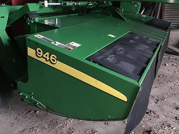 Image of John Deere 946 equipment image 3