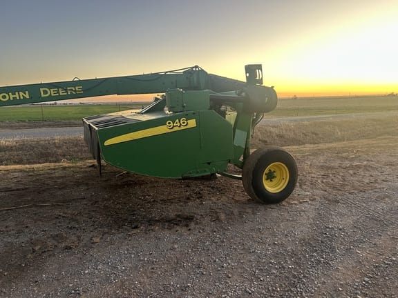 2015 John Deere 946 Image