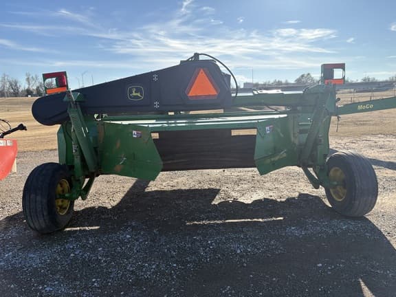 Image of John Deere 946 equipment image 4