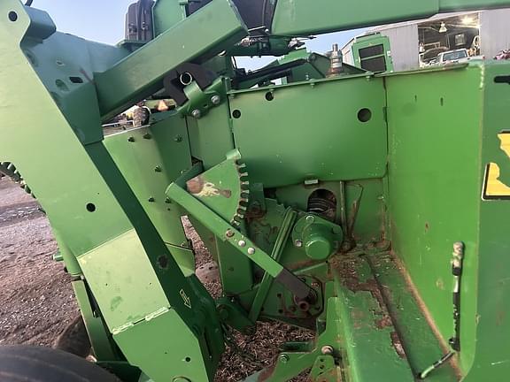Image of John Deere 946 equipment image 4