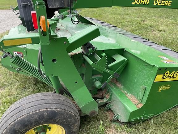 Image of John Deere 946 equipment image 1