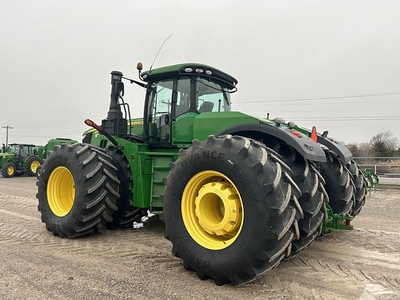 Image of John Deere 9520R equipment image 2