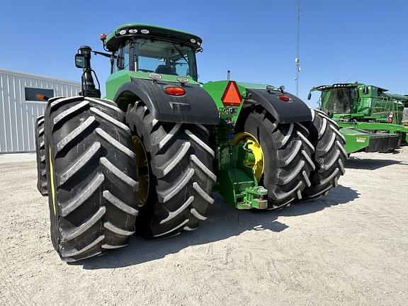 Image of John Deere 9520R equipment image 3