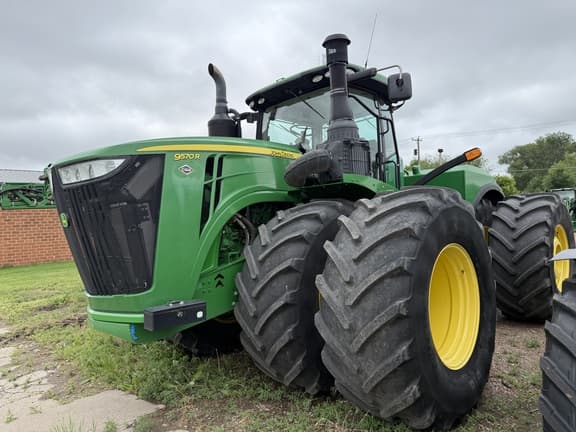 Image of John Deere 9570R equipment image 1