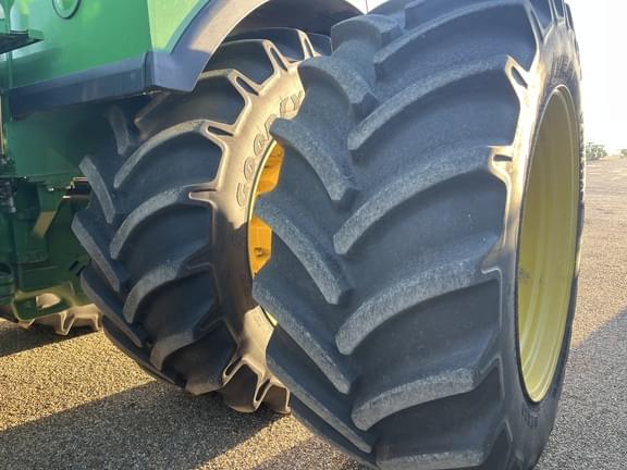 Image of John Deere 9570R equipment image 4