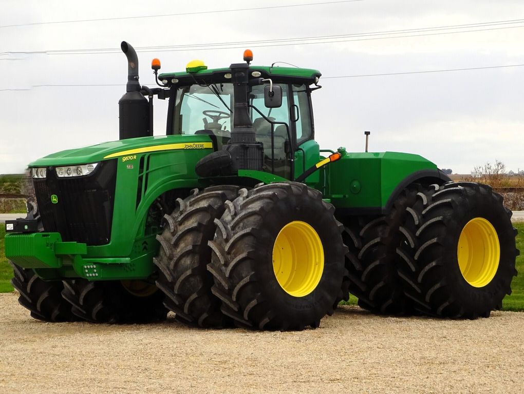 2015 John Deere 9570R Equipment Image0