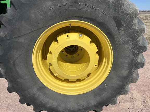 Image of John Deere 9620R equipment image 2