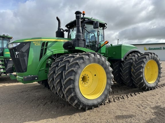 2015 John Deere 9620R Equipment Image0