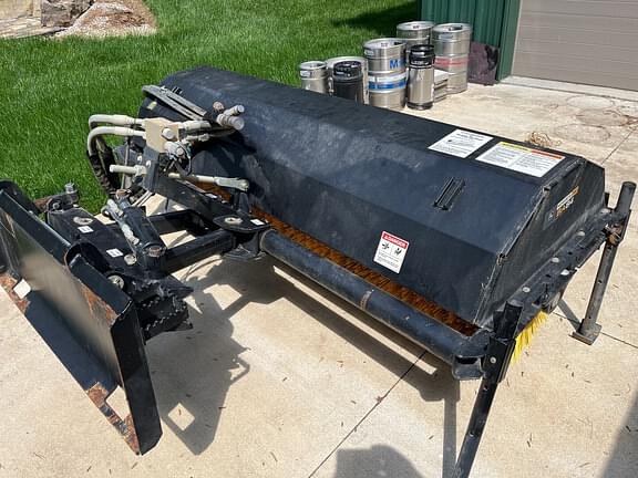 Image of John Deere BA84 equipment image 2