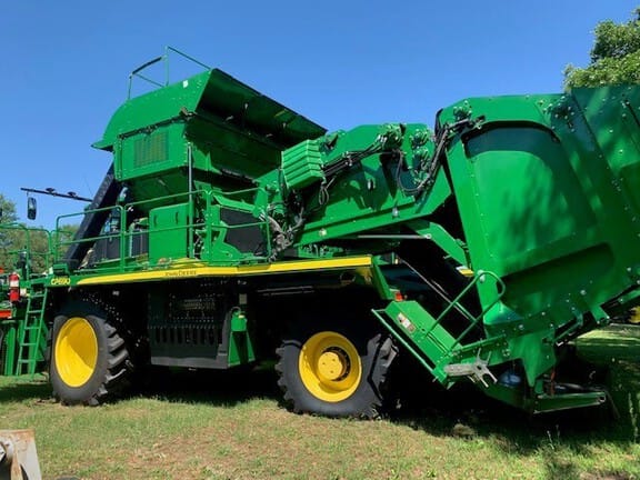 2015 John Deere CP690 Equipment Image0