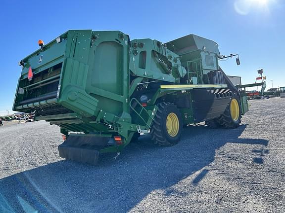 Image of John Deere CP690 equipment image 4