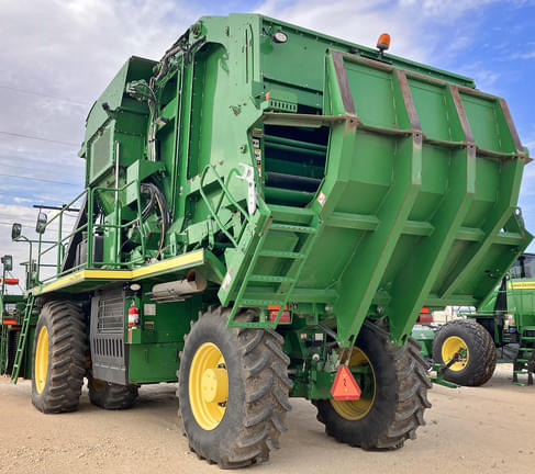 Image of John Deere CP690 equipment image 4