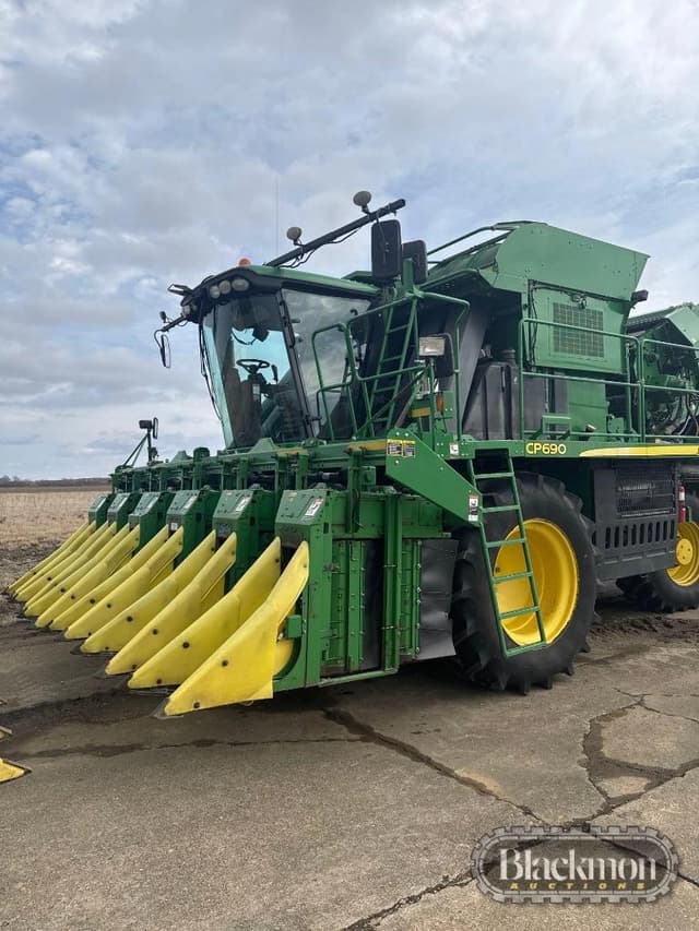 Image of John Deere CP690 equipment image 1