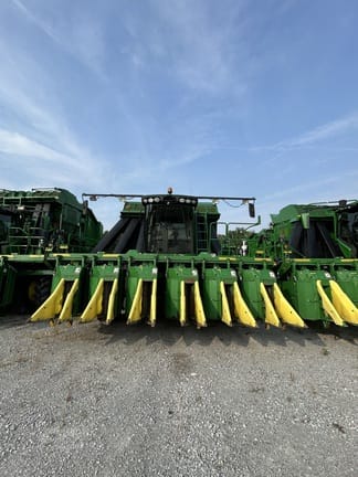 2015 John Deere CP690 Equipment Image0
