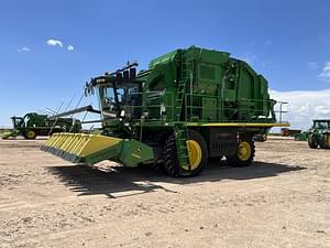 2015 John Deere CS690 Image