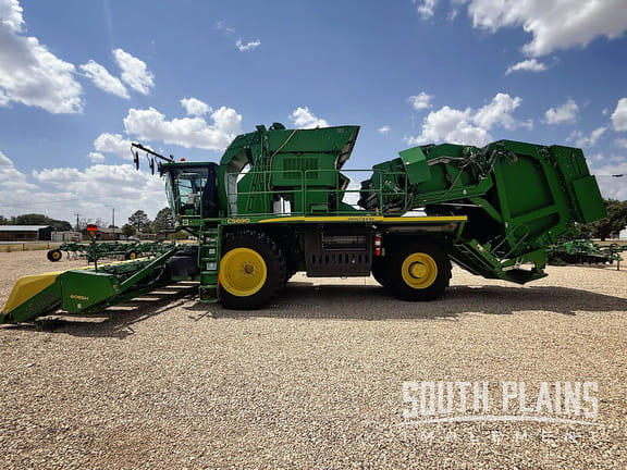 2015 John Deere CS690 Equipment Image0