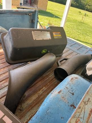 Image of John Deere D105 equipment image 4