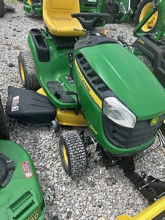 Image of John Deere D110 equipment image 2