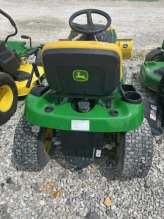 Image of John Deere D110 equipment image 3