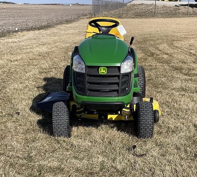 Image of John Deere D110 equipment image 1